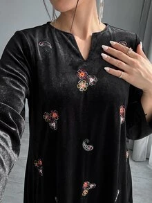 Yasmyna Women's Floral Embroidered Pattern Casual Gathering Arabian Dress - Black - View 2
