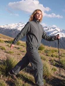 WanderVale Jaket Olahraga Wanita Gaya Sederhana Warna Abu-abu, Cocok untuk Olahraga, Kebugaran, dan Pemakaian Sehari-hari - Dark Grey - View 7
