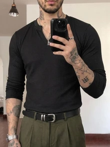 DAZY Spring/Autumn Solid Color Small V-Neck Opening Black Textured Fabric Men's T-Shirt - Black - View 7