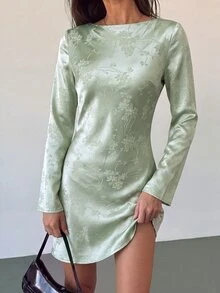 Aloruh 綠色緞面女款露背垂領時尚迷你洋裝 - 綠色 - 查看 4