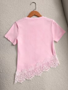 SHEIN Sparklyn 青少年女孩純白色圓領修身短袖T恤，波浪睫毛蕾絲下擺，不對稱斜裁，修飾腰線 - 粉色 - 查看 2