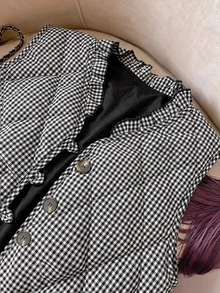 SHEIN Clasi 女款單排扣休閒格紋菱格背心冬外套 - 黑與白 - 查看 6