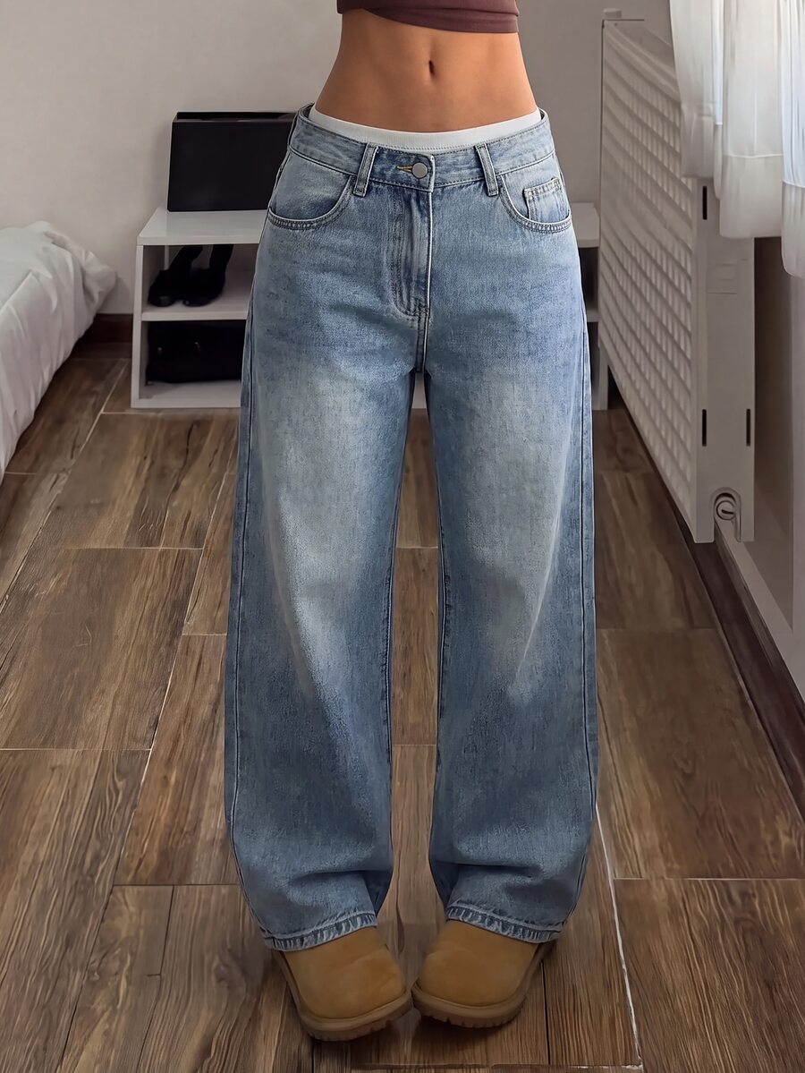 SHEIN CURVE+ Plus Size Fashion Button Pocket Loose Fit Denim Jeans - Blue - View 1