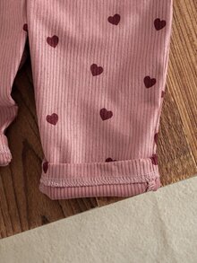 SHEIN Playful Pals 女嬰燈芯絨吊帶褲套裝，秋冬加厚保暖愛心刺繡吊帶褲 + 保暖刷毛針織內搭，2件套，新款可愛女嬰服飾 - 彩色 - 查看 13