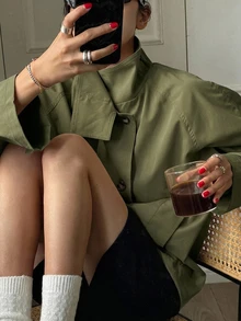 DAZY 女款素色長袖單排扣修身款風衣 - 軍綠色 - 查看 5