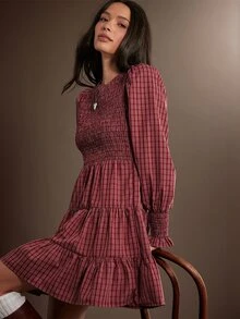 WESTFADE Gaun Mini Kotak-kotak Lengan Panjang Berkerut Bertingkat dengan Kerah Perahu dan Detail Smock, Musim Gugur/Musim Dingin 2026, Gaya Barat, Pakaian Koboi Wanita, Rodeo, Tampilan Wanita Pedesaan, Musim Gugur - MultiWarna - View 1