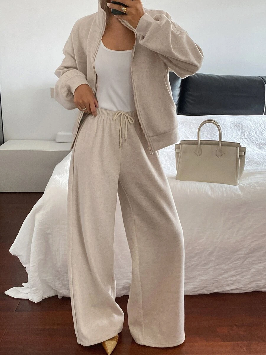 DAZY Women's Velvet-Feel Thick Stand Collar Sweatshirt And Long Pants Casual 2 Pieces Set - Khaki - View 1