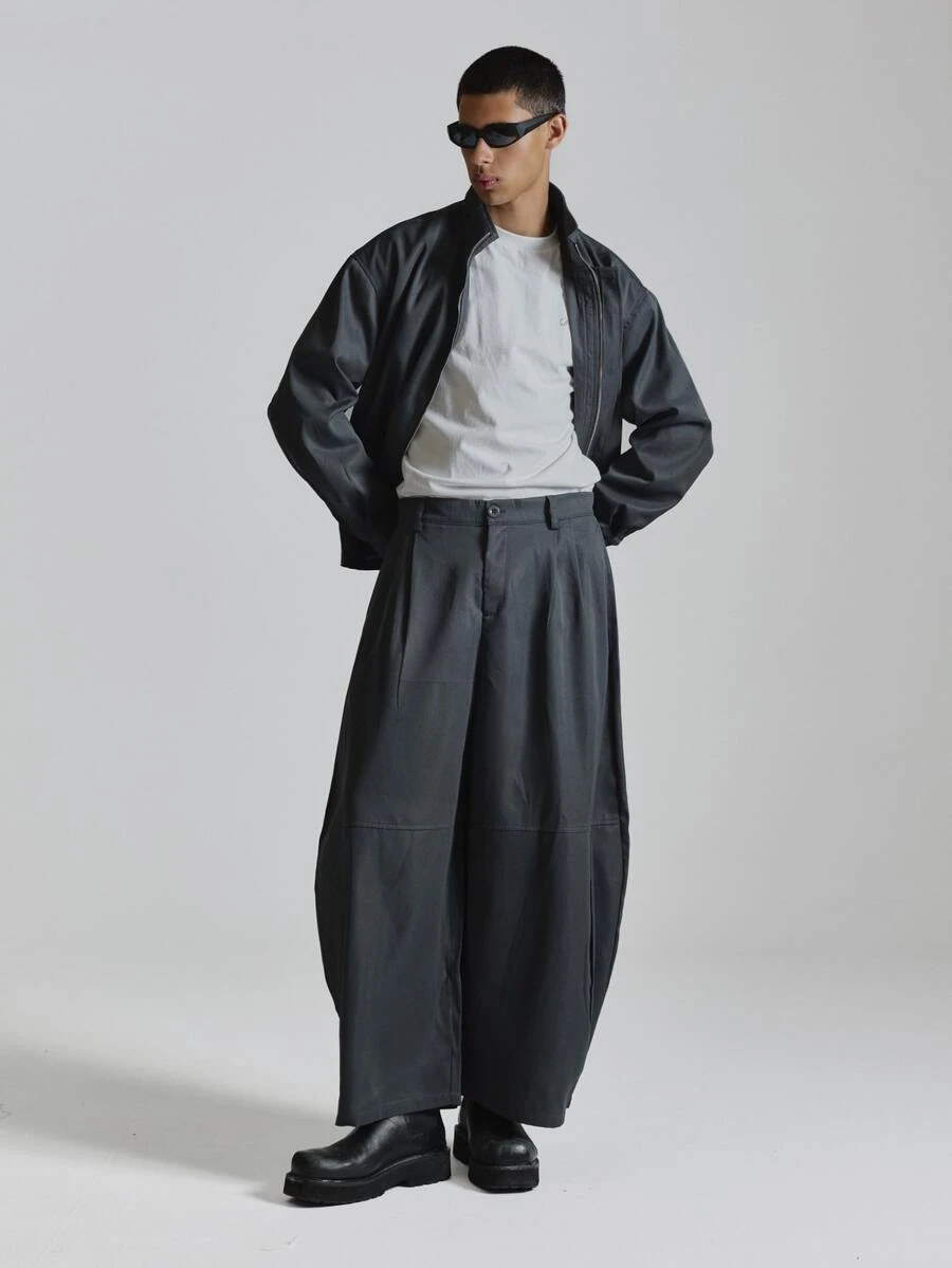 Musero Barrel Leg Cropped Tailored Pant Side Pocket Pleat Detail Co Ord Trousers Only Autum Winter Essentials - Grey - View 1