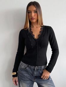 Aloruh Elegantes Damen-Strickpullover-Top mit V-Ausschnitt, Spitzen-Patchwork und figurbetonter Taille - Schwarz - Übersicht 3