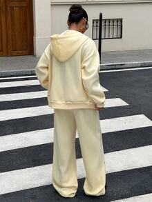 Muchica 2026秋冬棕色與奶油色針織休閒街頭運動套裝 扭曲字母萬聖節女款夜店街頭風服裝 機場旅行穿搭 - 彩色 - 查看 2