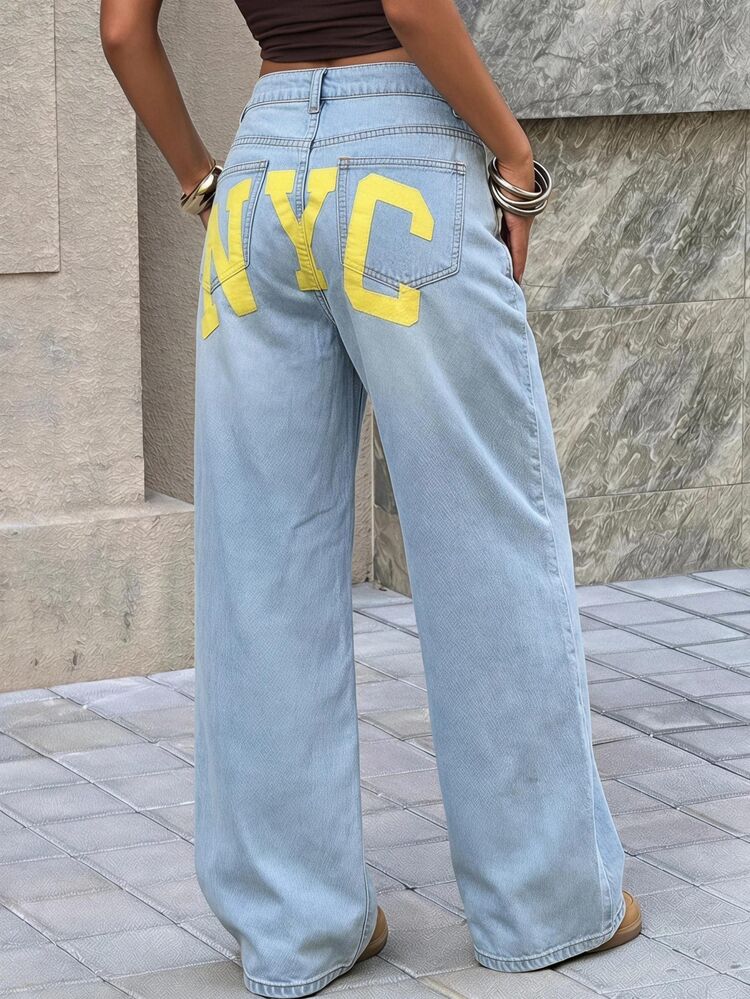 Muchica Celana Jeans Wanita Model Lurus dengan Motif Huruf - Light Wash - View 5