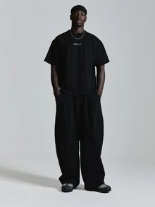Oversized Drop Shoulder Graphic Tshirt "Musero " Crew Neck Autum Winter Essentials - Black - View 3