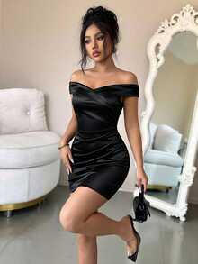 GlowEve CURVE Plus Size Women's Fashion Elegant Off-Shoulder Ruched Waist Glossy Knit Bodycon Mini Dress, Suitable For Daily Commute, Party, Gathering And Evening Wear - Black - View 7
