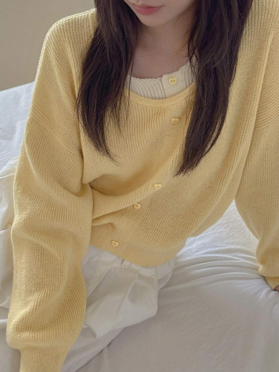 DAZY 女款拼接 2 合 1 寬鬆圓領長袖鈕扣裝飾休閒度假針織套頭毛衣,秋冬款 - 黃色 - 查看 1