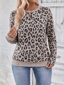 SHEIN LUNE Fashionable Retro Casual Basic Round Neck Side Button Design Apricot Base Leopard Print Plus Size T-Shirt - Multicolor - View 4