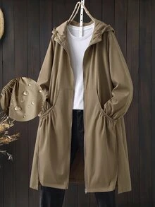 EMERY ROSE Áo khoác trench dáng vừa cho nữ size lớn, màu trơn, có mũ, eo nhún, hai túi, vạt mở, cài nút đơn, xẻ gấu, phong cách thường ngày thanh lịch đa năng cho mùa xuân/thu - màu đen - Xem 1