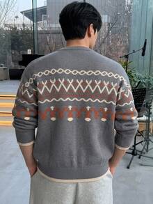 DAZY Autumn/Winter Grey Base Geometric Retro Pattern Jacquard Men's Crew Neck Half-Zip Sweater - Grey - View 2