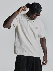 Oversized Drop Shoulder Graphic Tshirt "Musero Studios" Crew Neck Autum Winter Essentials - Apricot - View 5