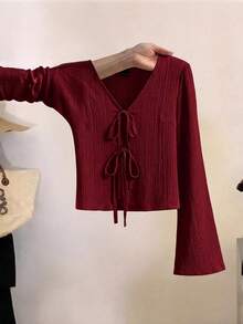 SHEIN LUNE 女款紋理百搭上衣 綠色/淺綠色，女款休閒純色V領喇叭袖前打結襯衫，前綁帶上衣，休閒風格 - 酒紅色 - 查看 7