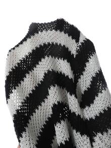 Linhara CURVE Jaket Kardigan Rajut Lengan Panjang Bergaris Tipis Ukuran Plus Wanita, Musim Gugur/Musim Dingin - Hitam dan Putih - View 7