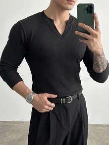 DAZY Spring/Autumn Solid Color Small V-Neck Opening Black Textured Fabric Men's T-Shirt - Black - View 3