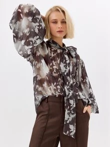 KÆRIA Hus Bow Tie Neck Balloon Sleeve Blouse Shadow Floral Print - Elegant, Luxury, Vacation - Multicolor - View 4