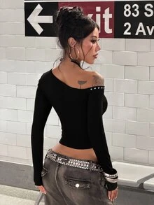 StreetHx 街頭風女款鉚釘裝飾長袖不對稱露肩T恤 - 黑色 - 查看 2