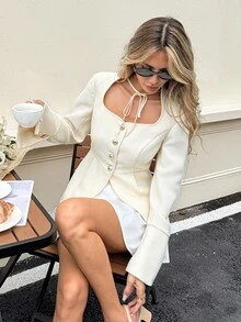 Serisse Mantel Tweed Elegan untuk Wanita, dengan Hiasan Pita di Leher, Hem Bergelombang, Kancing di Depan, Lengan Panjang, dan Potongan Ramping. Pakaian Musim Gugur, Gaya Klasik. - Aprikot - View 6