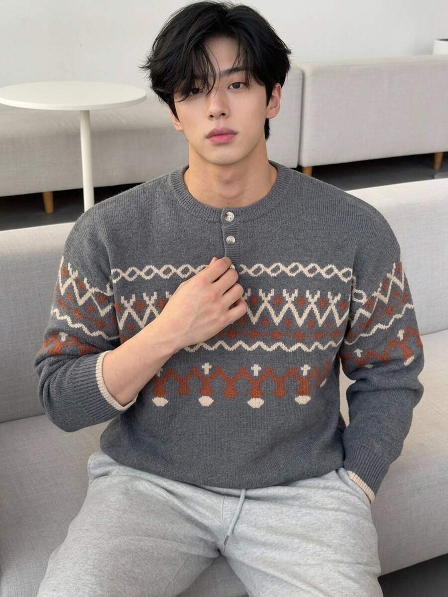 DAZY Autumn/Winter Grey Base Geometric Retro Pattern Jacquard Men's Crew Neck Half-Zip Sweater - Grey - View 1
