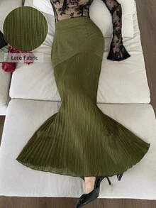 Modelyn Fashionable New Design Pleated Women's Skirt - Army Green - View 2