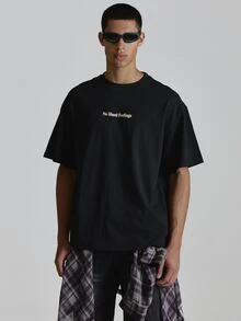 Musero Oversized Drop Shoulder Tshirt "No Hard Feelings"Graphic Print Crew Neckline Autum Winter Essentials - Black - View 2