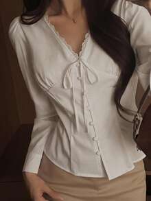 DAZY 純色領口修身短袖白色女式襯衫 - 白色 - 查看 1