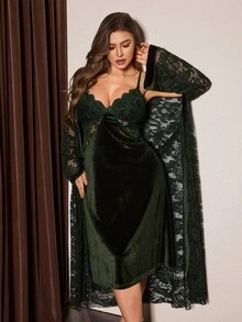 Slumberist Plus Size Lace Patchwork Velvet Camisole Nightgown + Tie Long Lace Robe Set - Green - View 4