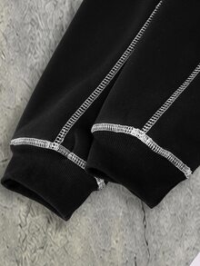 SHEIN 青少年男孩黑色圓領運動衫，對比縫線長袖上衣，拼色套頭毛衣，秋季上衣，冬季街頭風服飾，黑色上衣 - 黑色 - 查看 6