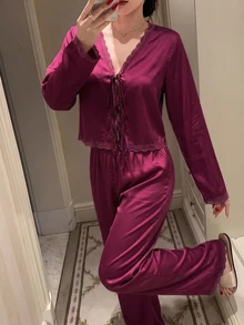 DAZY 浪漫蕾絲拼接緞面繫帶上衣與超短睡褲女款睡衣套裝 - 中紫紅色 - 查看 6