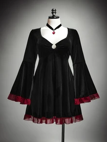 SHEIN ICON Plus-Size Y2K Gothic Retro Dress Featuring A Chest Cutout, Flared Sleeves, And Contrasting Ruffles; Halloween Dress; Witch Costume. Fall - Black - View 3