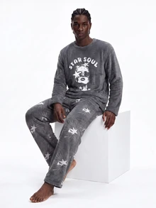 Rest Era Set Pakaian Santai Musim Dingin Pria dari Bahan Fleece (Potongan Klasik yang Modis, Nyaman & Lembut untuk Dipakai di Rumah) - Grey - View 5