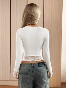 SHEIN EZwear 秋冬休閒修身蕾絲拼接基礎T恤 - 白色 - 查看 3
