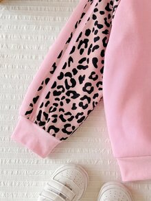 SHEIN 女童小女孩圓領蝴蝶結圖案拼接長袖運動衫與運動長褲休閒日常套裝 - 卡其色 - 查看 6