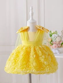 SHEIN Glamorique Kids 女嬰軟黃色薄紗洋裝，附3D花朵刺繡與可拆式蝴蝶結，適合1歲生日派對、花童、婚禮，夏季可愛款 - 黃色 - 查看 3