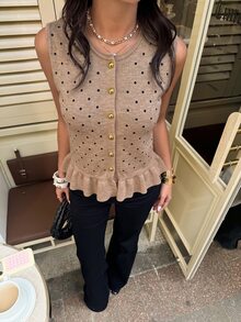Serisse Women's Polka Dot Single-Breasted Ruffle Hem Knit Vest - Camel - View 10
