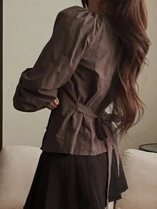 DAZY 女款純色前綁帶單排扣休閒襯衫 度假風 - 棕色 - 查看 4