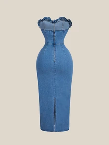 SHEIN CURVE+ Gaun Denim Tanpa Lengan Elegan Pas Badan dengan Dekorasi Bunga 3D untuk Wanita Ukuran Plus - Biru - View 2