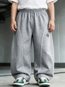 SHEIN Mirajuku Young Boys Autumn/Winter Minimalist Fashion Streetwear Embroidered Contrast Trim Decorative Loose Straight Leg Black Cargo Pants Suitable For Autumn/Winter Wear - Grey - View 2