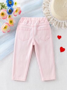SHEIN Vintaside Kids 女嬰牛仔褲，可愛俏皮風格，四季新品，復古粉色牛仔布，彈性腰頭設計，粉色愛心刺繡搭配雪洗效果，錐形褲管版型，時尚百搭，適合度假、外出及其他場合，四季新品女嬰牛仔褲 - 粉色 - 查看 2