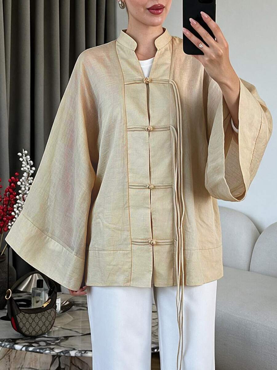 Lacomfia 女款優雅時尚新中式V領結扣裝飾直擺長袖大尺碼襯衫 - 杏色 - 查看 1
