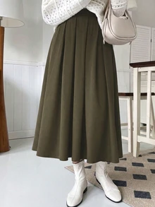 Dazy Plus 純色 A 字長版優雅大尺碼女款休閒四季百搭裙 - 軍綠色 - 查看 1