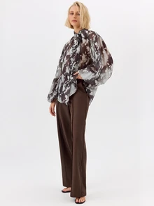 KÆRIA Hus Bow Tie Neck Balloon Sleeve Blouse Shadow Floral Print - Elegant, Luxury, Vacation - Multicolor - View 3