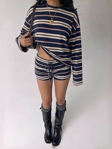 Aloruh 女款初秋休閒條紋圓領長袖上衣與抽繩腰短褲兩件套，條紋套裝，休閒極簡日常百搭，約會出遊穿搭，女款秋季服飾，秋季套裝，女款通勤穿搭，百搭上衣，出遊穿搭，機場穿搭 - 白色 - 查看 5