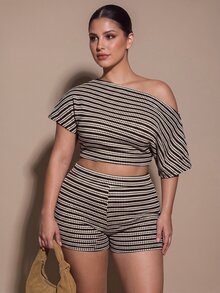 SHEIN BAE CURVE 大尺碼女款條紋單肩T恤與短褲休閒兩件套，棕色條紋露肩上衣與短褲套裝，適合外出度假 - 彩色 - 查看 7